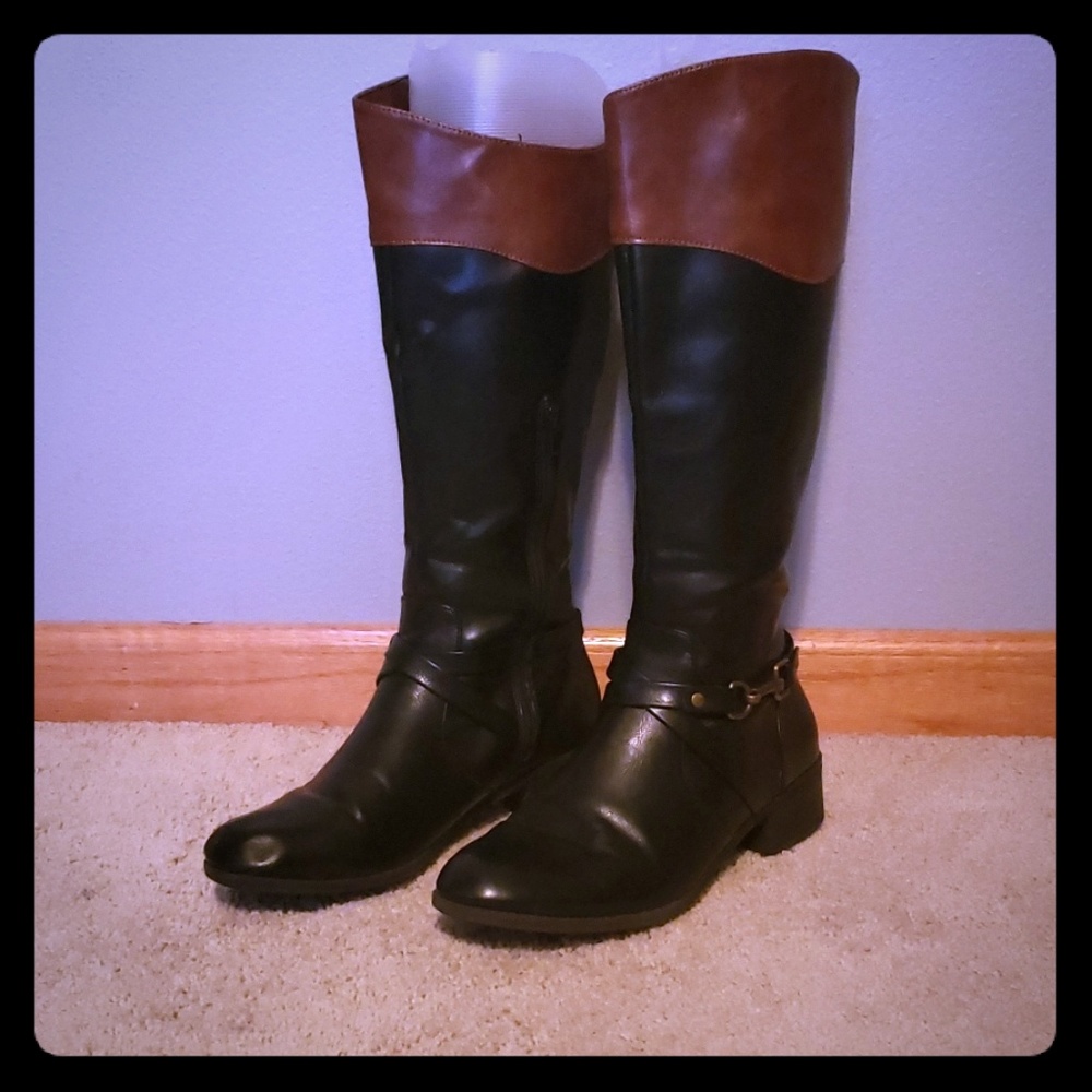 Bi color half zip boots size 10